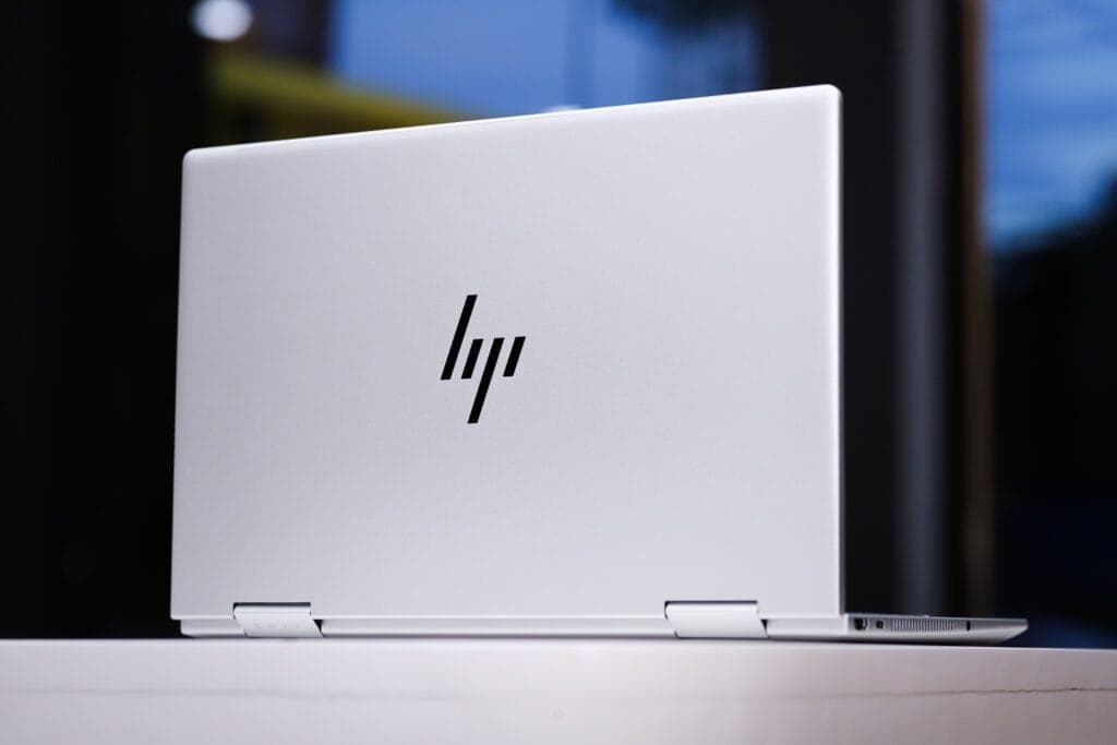 HP Envy x360 14-ES1013 8GB DDR4 512GB PCIe 14 inch Windows 11 2