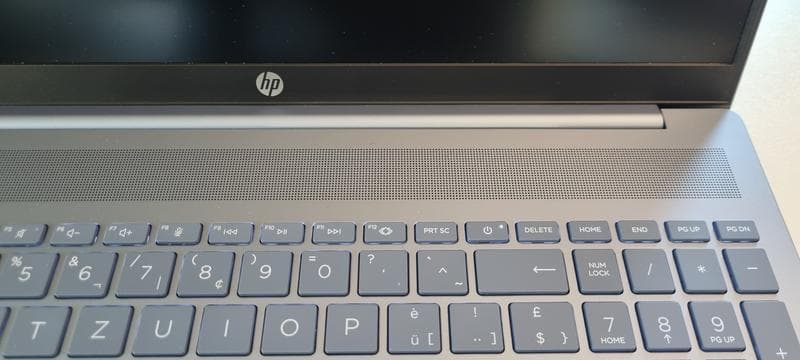 HP OmniBook 5 16-AF1055 16GB LPDDR5X 1TB PCIe 16 inch Windows 11 6