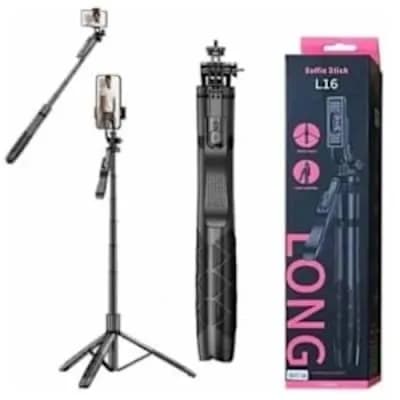 Selfie Sticks & Tripods