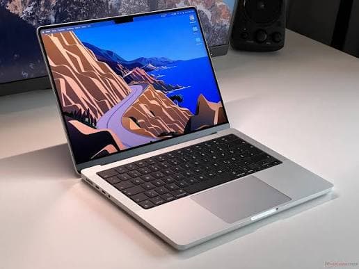 Apple Macbook Pro 2024 14 inches M4 Pro Chip 24GB Ram 512GB 2