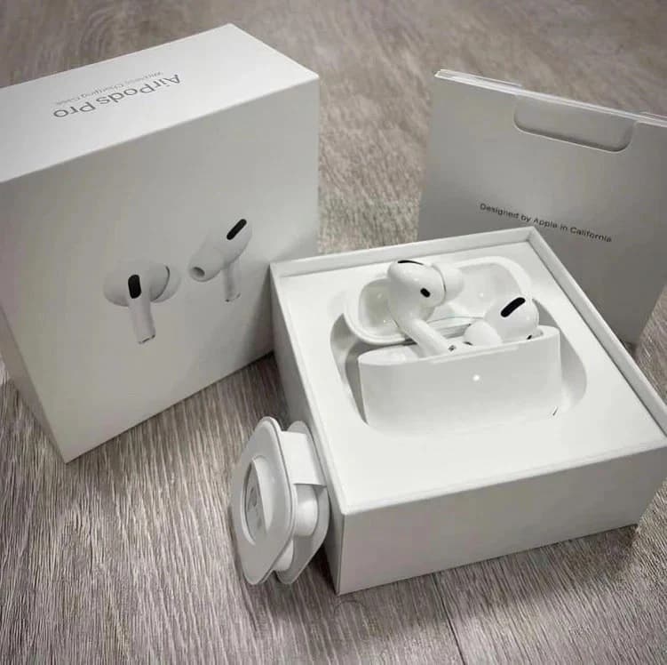 Apple AirPods Pro (2nd Gen) with MagSafe Charging Case USB‑C 2