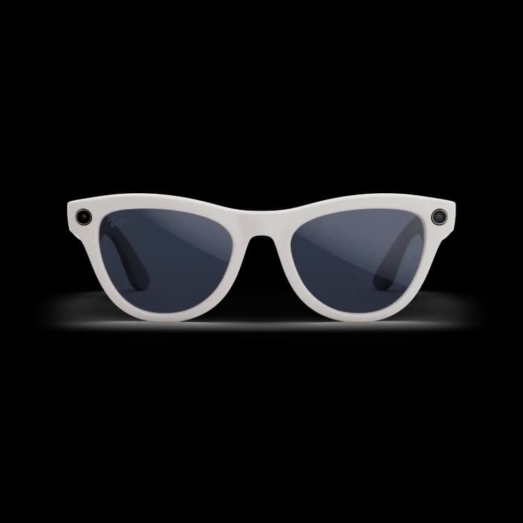 Ray-Ban Meta Wayfarer Smart Glasses – Shiny White Edition 5
