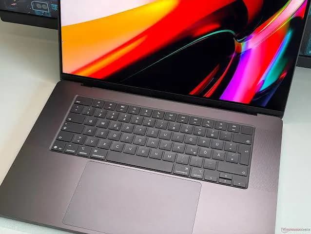MacBook Pro 2026 M5 Pro 16inches 1TB SSD 3