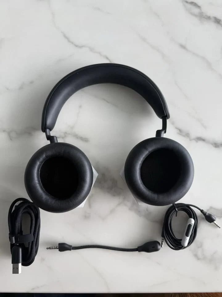 Alienware Tri-mode Wireless Gaming Headset Aw725h - Wired/wireless, Bluetooth 5.3 - Lunar Light 2