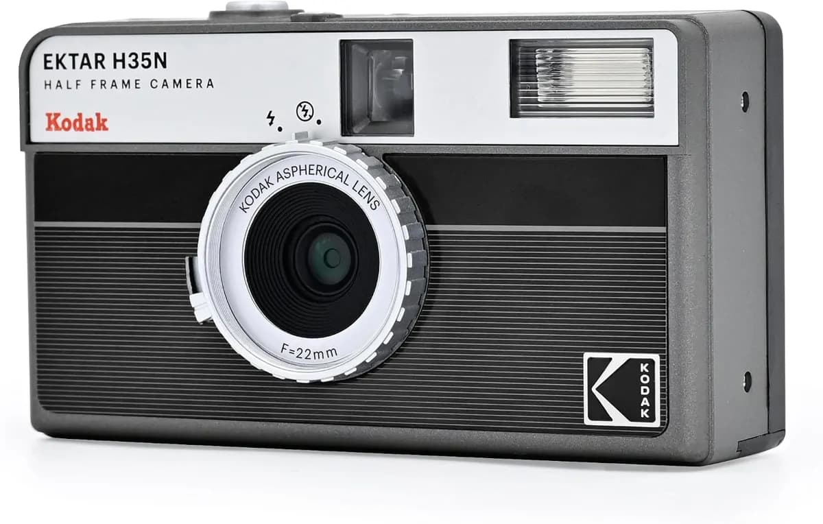 Kodak Ektar H35N Half Frame Camera with UltraMax 400 Film 3