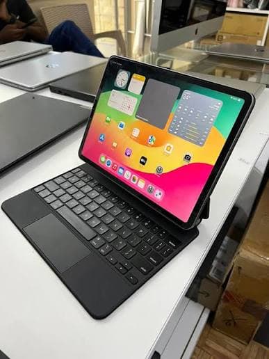Apple Ipad Pro 12.9inch M2 128gb--256gb WIFI 8gb 11 inches 10758mAh 3