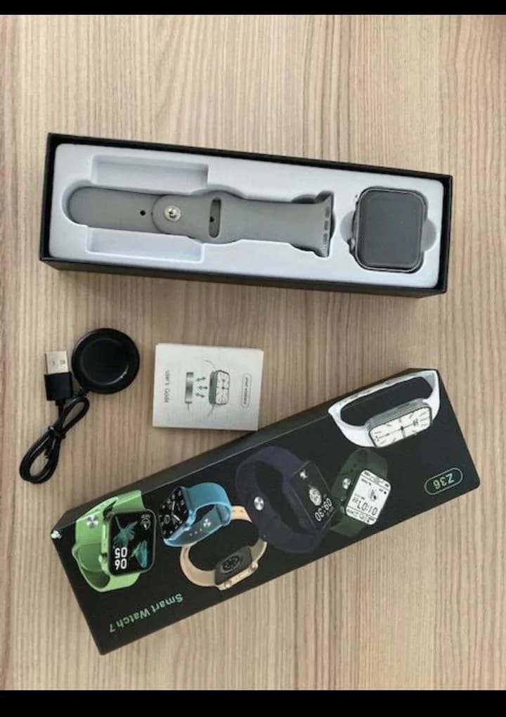 Z36 Series 7 Wireless Charging Smart Watch — Green 3