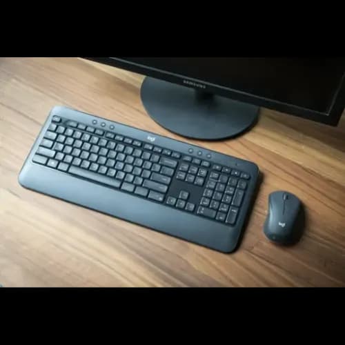 Logitech Advanced Combo Wireless Keyboard and Mouse 5
