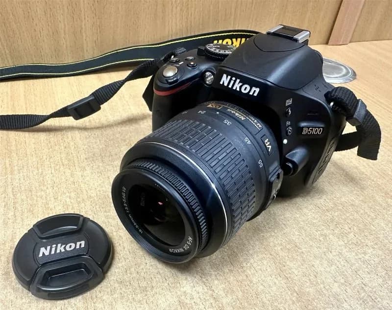 Nikon Dslr D5100 Dslr Camera With 18 - 55mm