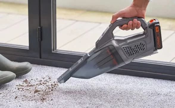 Black+Decker 18V Dustbuster Vacuum 4