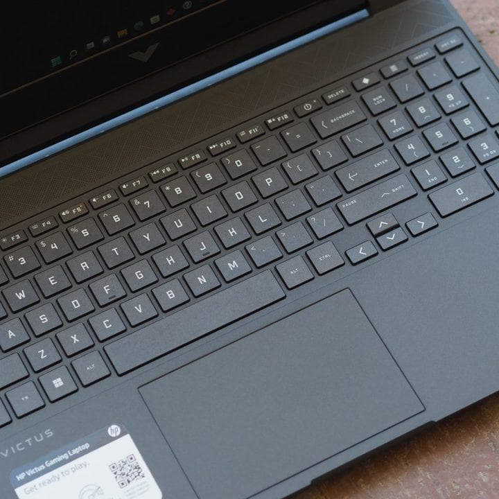 HP Victus 15-fb3093 16GB DDR5 512GB PCIe 15.3-inch Windows 11 4