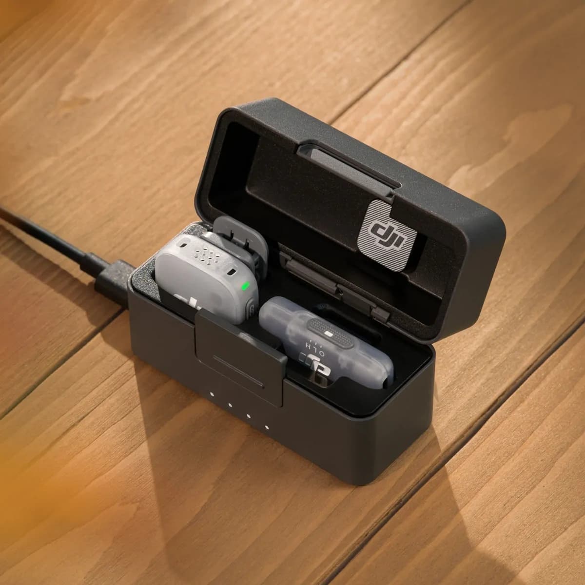 DJI Mic Mini 2 ( 1 TX + 1 Mobile RX + Charging Case) 2