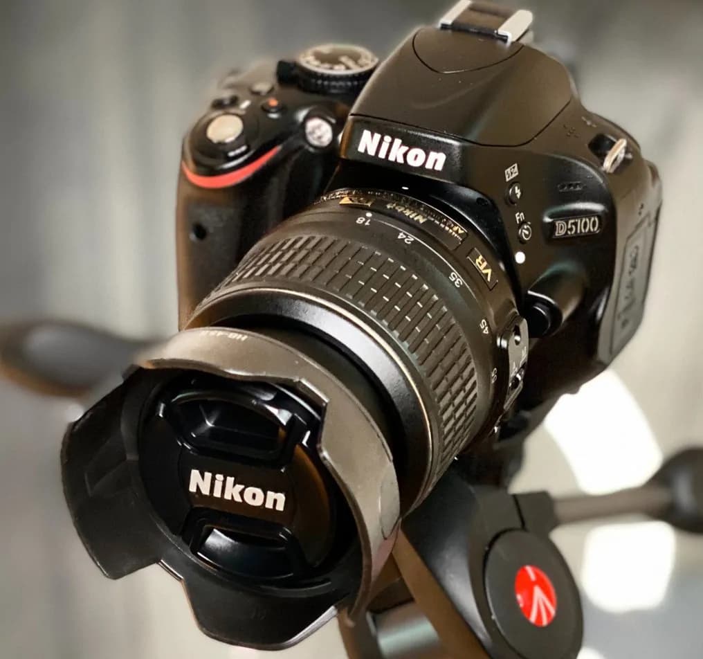 Nikon Dslr D5100 Dslr Camera With 18 - 55mm 2