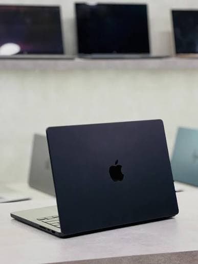 Apple Macbook Pro 2024 16 inch M4 Pro Chip 24GB Ram