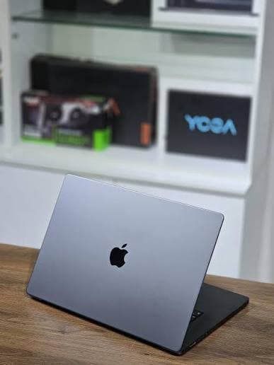 Apple Macbook Pro 2024 16 inch M4 Max Chip 36GB-48GB Ram 1TB SSD 3
