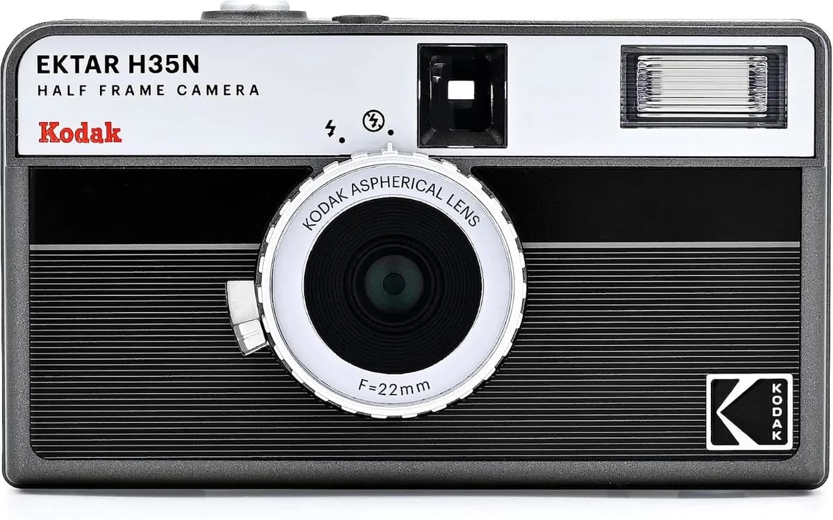 Kodak Ektar H35N Half Frame Camera with UltraMax 400 Film 4