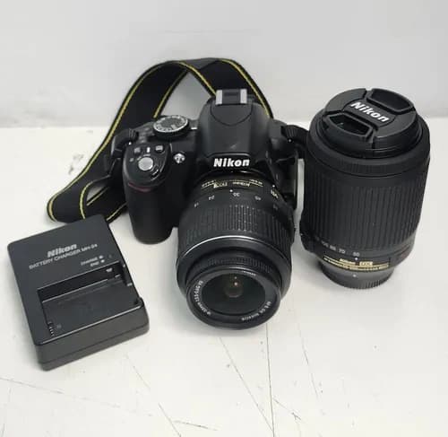Nikon D3100 DSLR Camera Kit with 55-200mm Lens 3