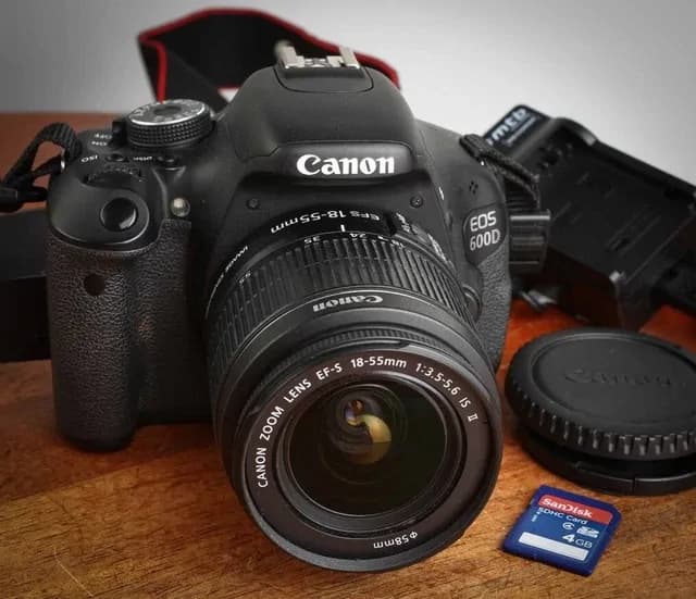 Canon Camera Action Eos 600d Dslr Camera With 18-55mm Lens 2