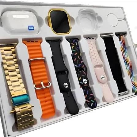 2-in-1 I20 Ultra 2 Max Suit Smart Watch And Bluetooth Earphones 3