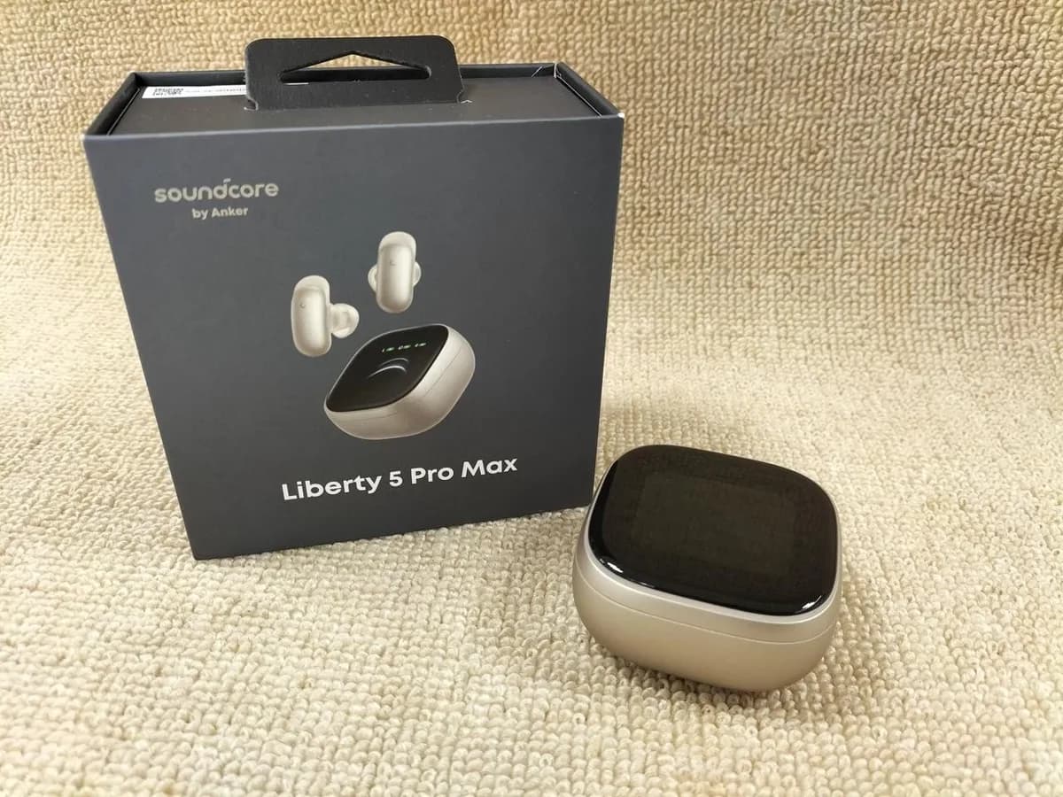 Anker  Soundcore Liberty 5 Pro Max  Earbuds 1.78" Amoled Touch 4