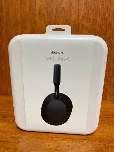 Sony WH-1000XM5 Noise Cancellation Headset in obejor computers